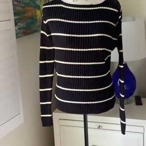 Ann Taylor black and white ribbed sweater euc